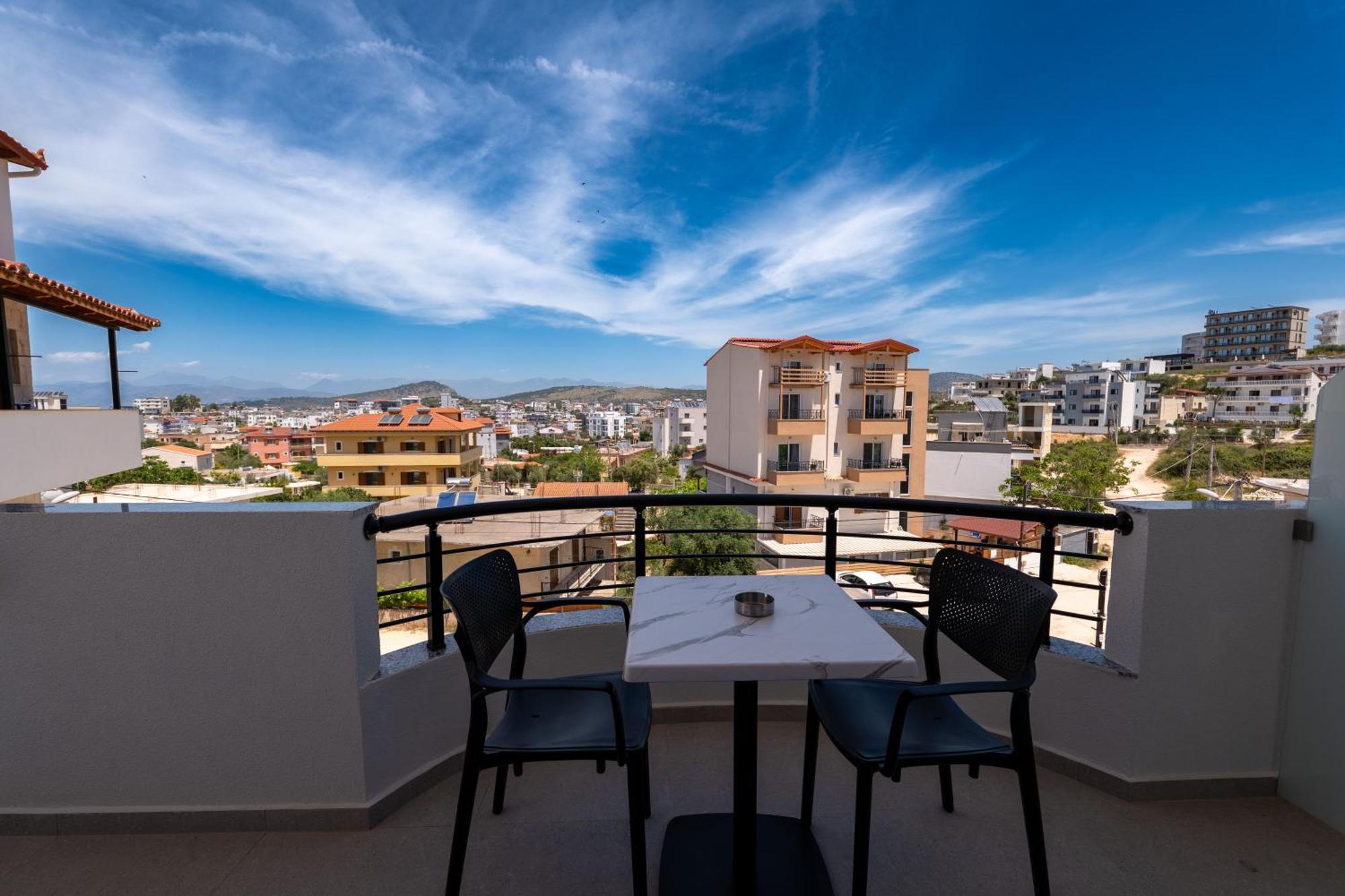 Monel Hotel Ksamil Bagian luar foto