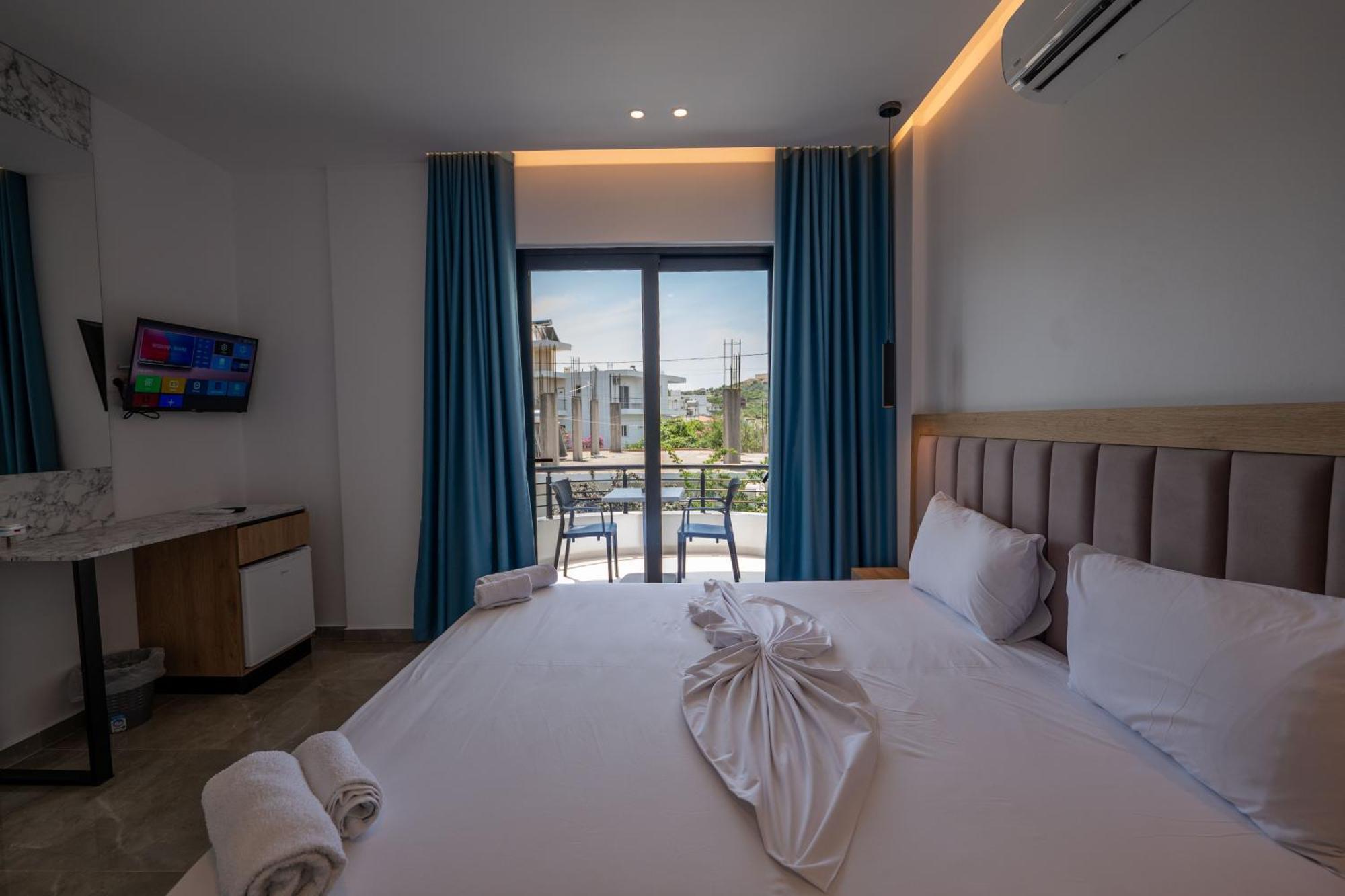 Monel Hotel Ksamil Bagian luar foto