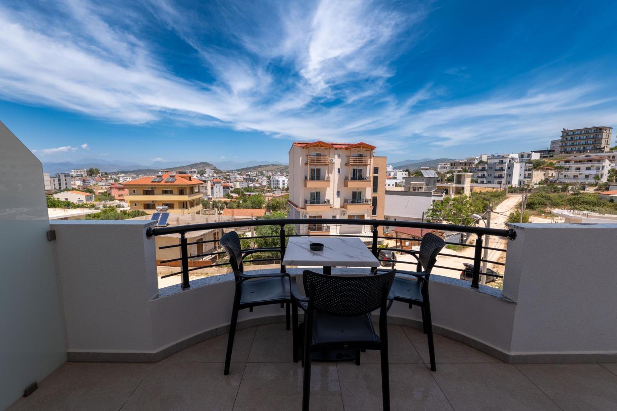 Monel Hotel Ksamil Bagian luar foto