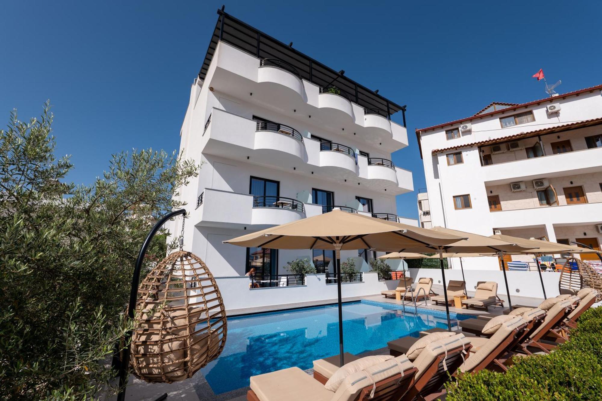 Monel Hotel Ksamil Bagian luar foto