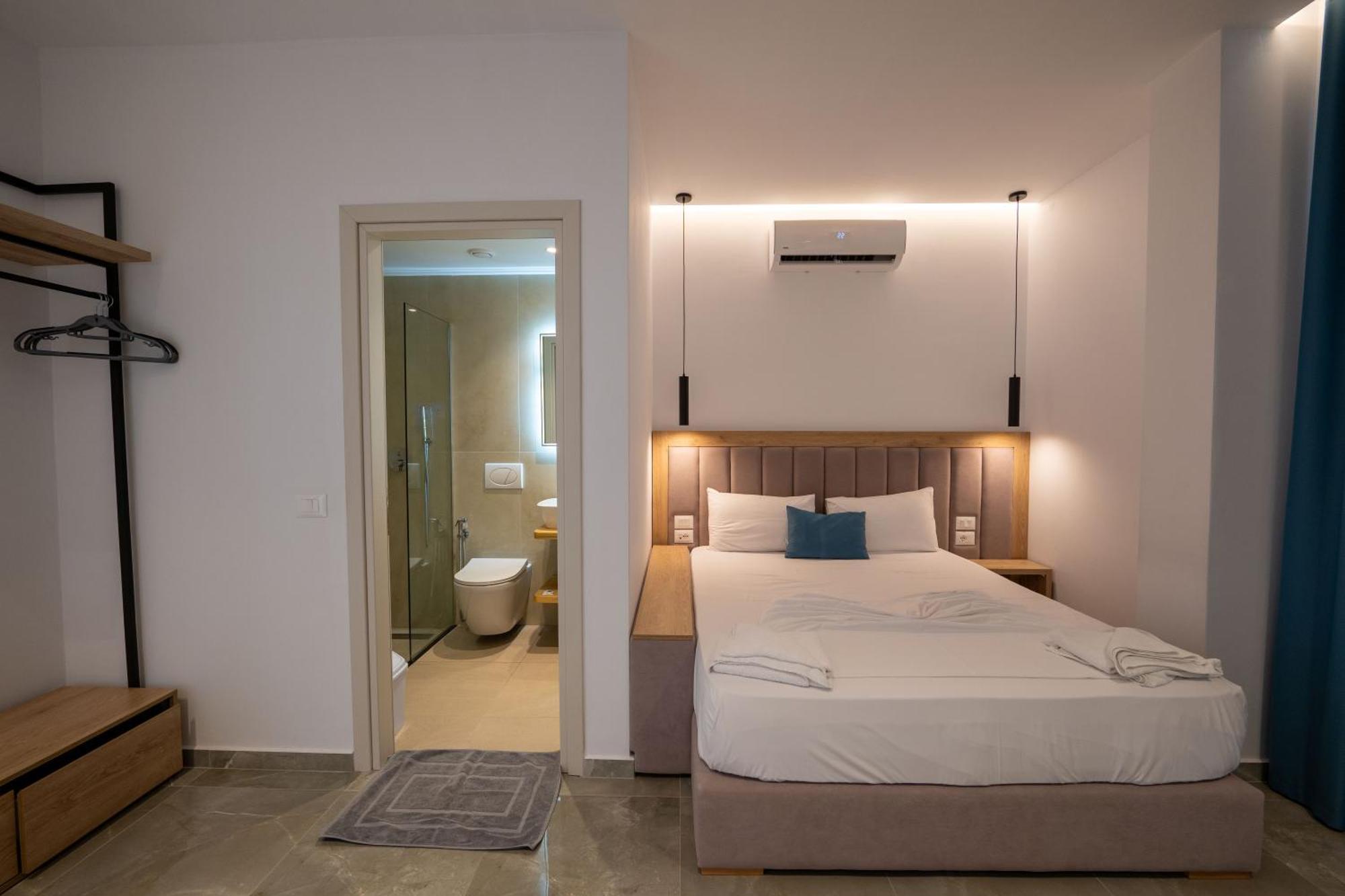 Monel Hotel Ksamil Bagian luar foto