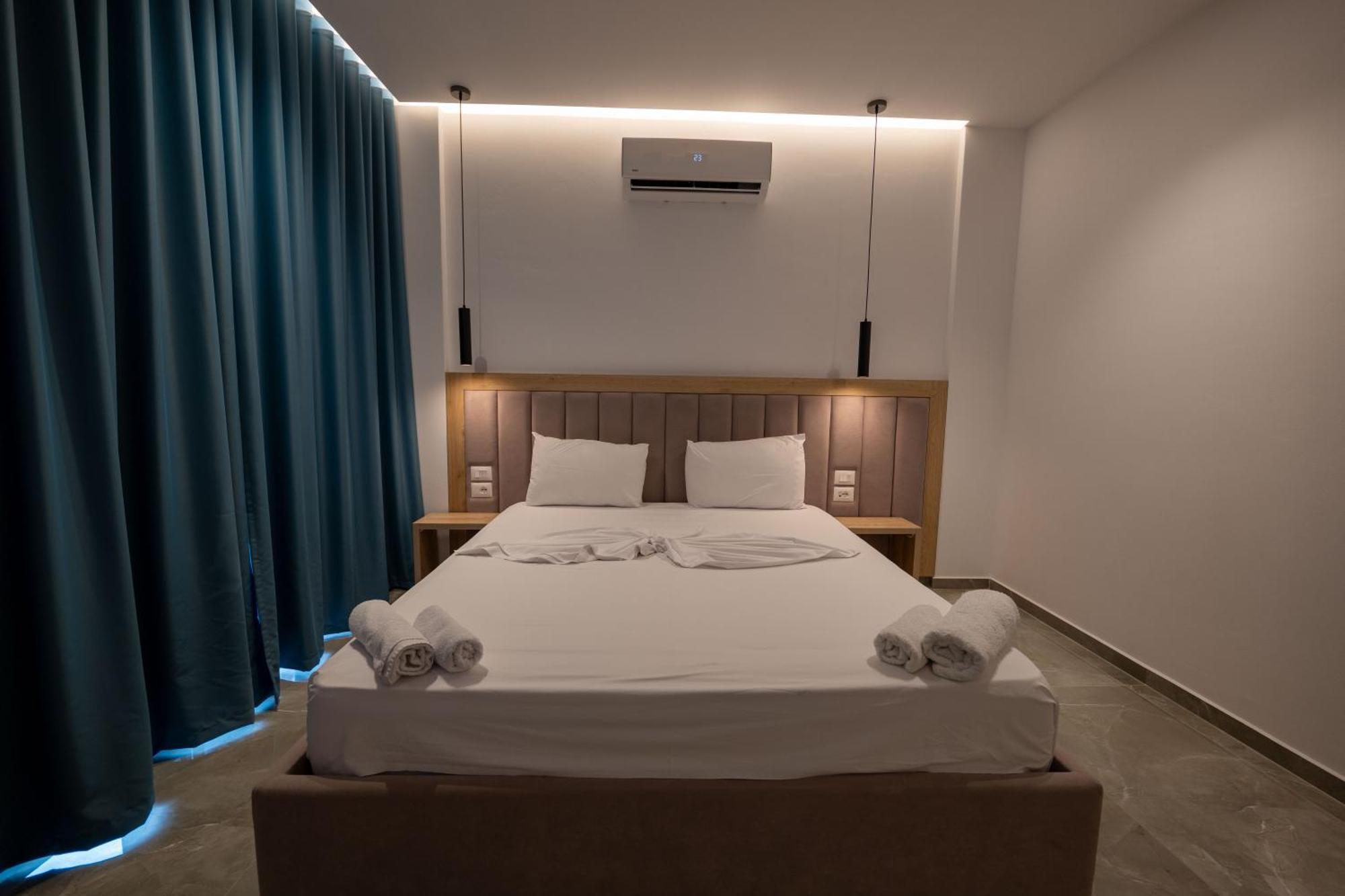 Monel Hotel Ksamil Bagian luar foto