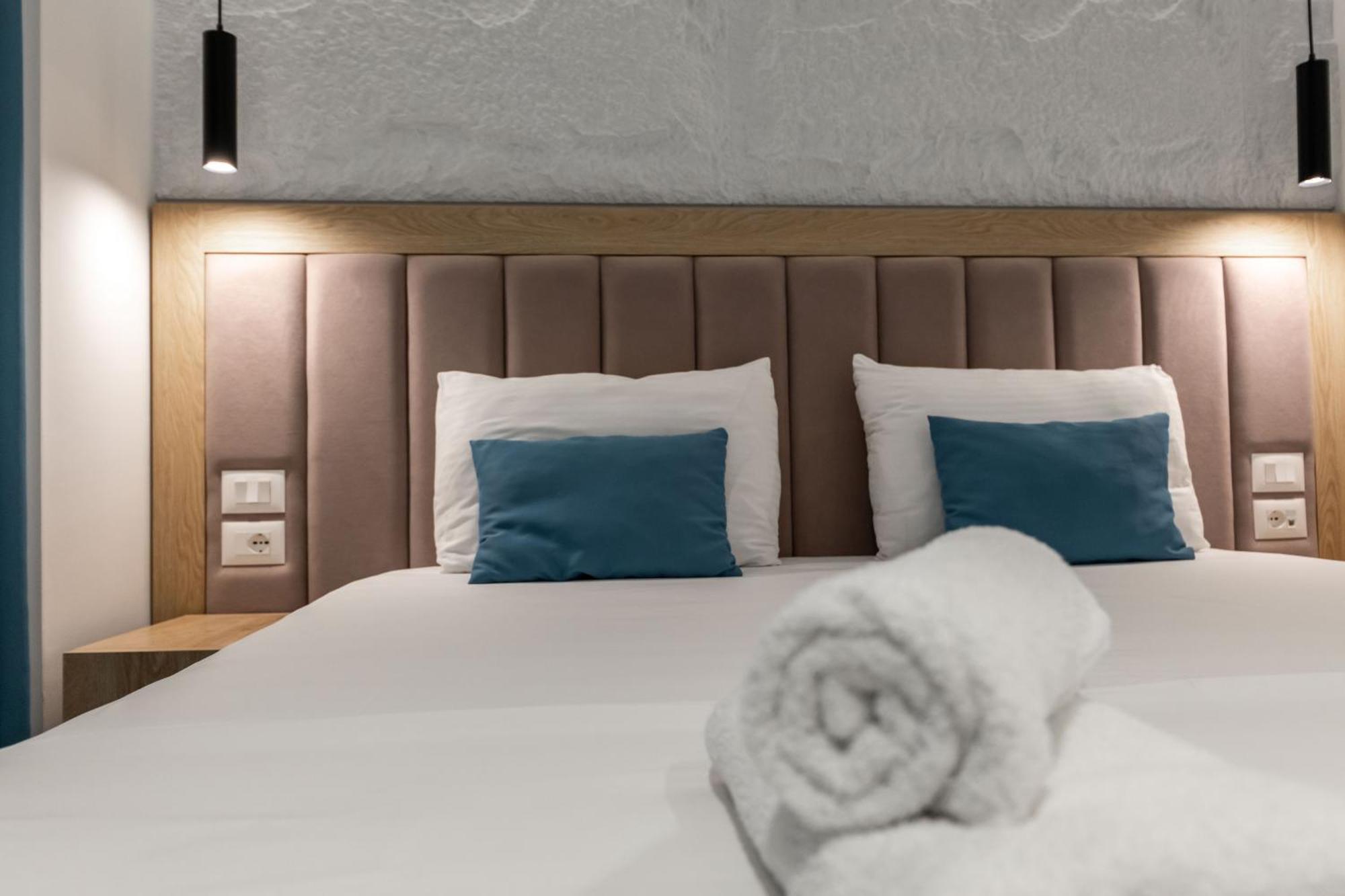 Monel Hotel Ksamil Bagian luar foto