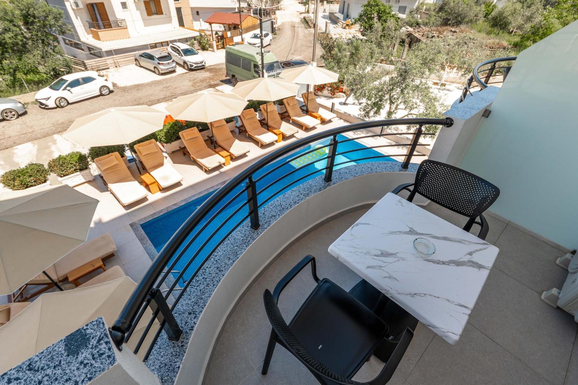 Monel Hotel Ksamil Bagian luar foto