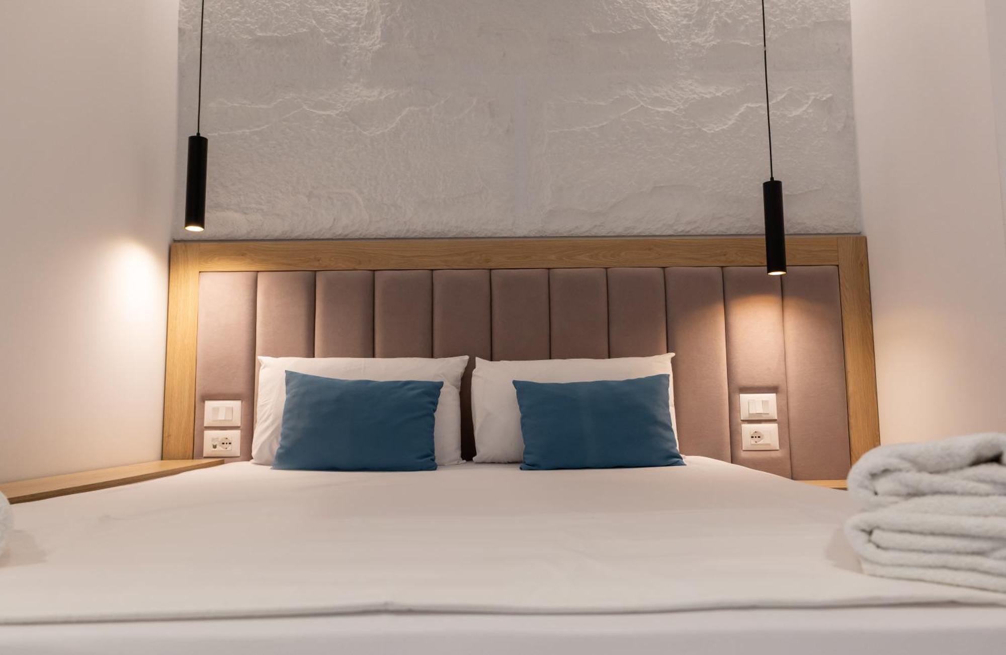 Monel Hotel Ksamil Bagian luar foto