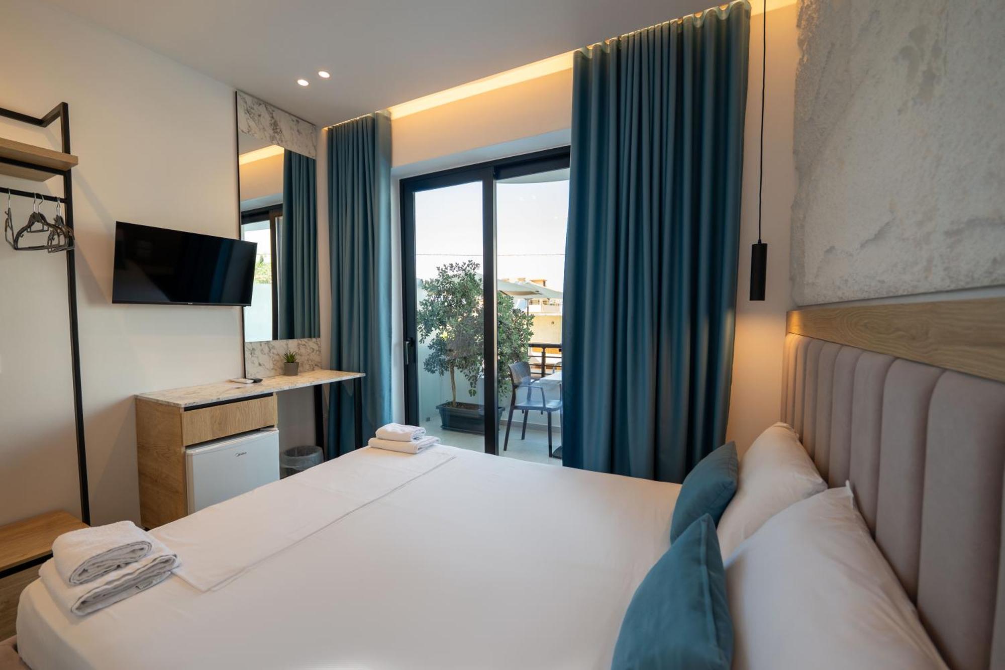 Monel Hotel Ksamil Bagian luar foto