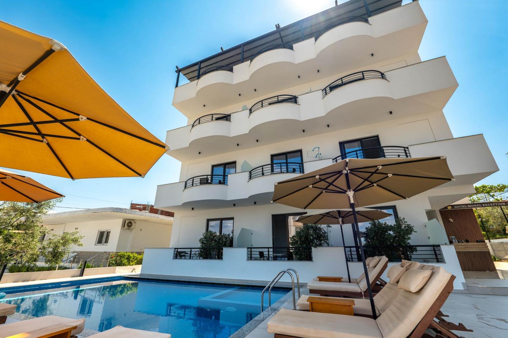 Monel Hotel Ksamil Bagian luar foto