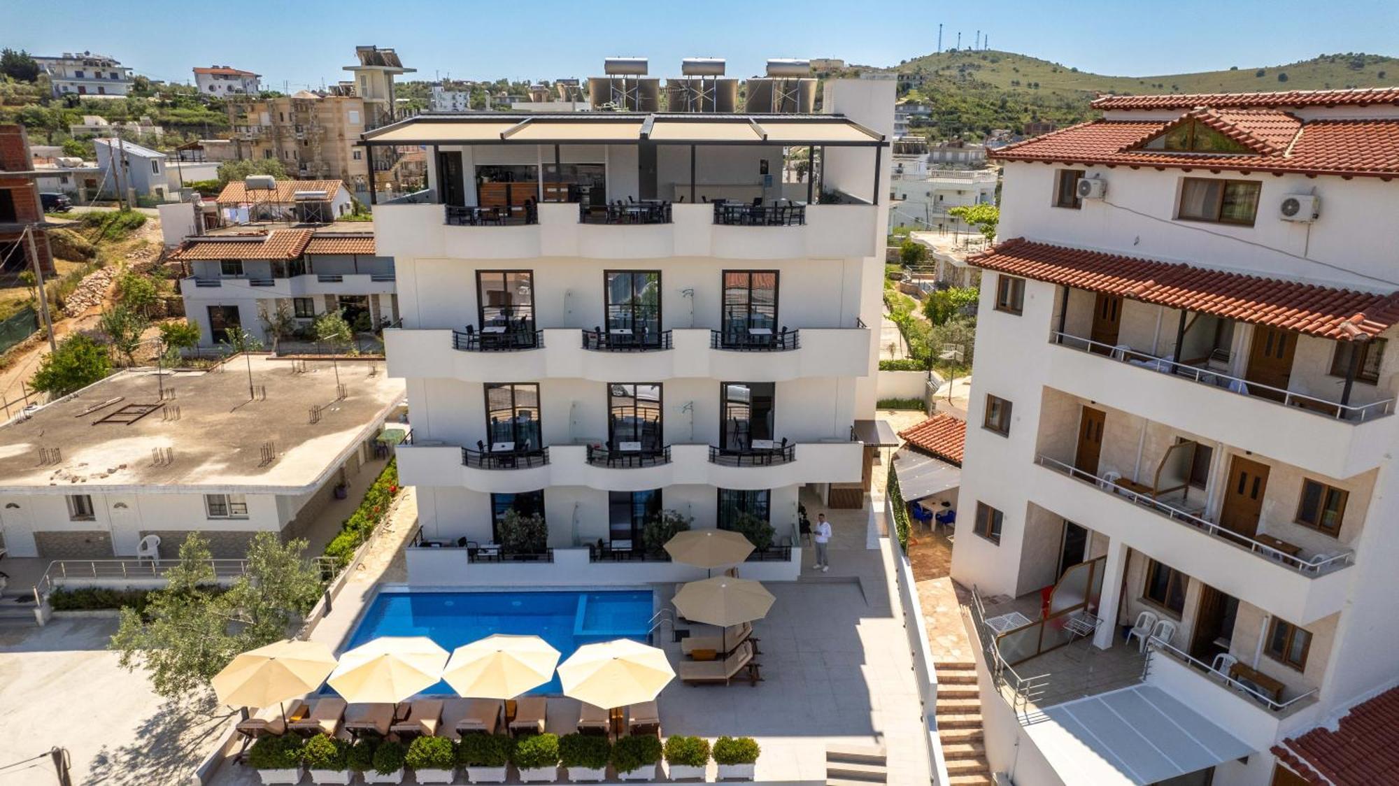 Monel Hotel Ksamil Bagian luar foto